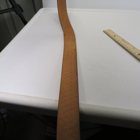 Brown Leather Belt tooled basket weave detail embossed size 36 and 1 1/2" wide - Picture 6 of 8